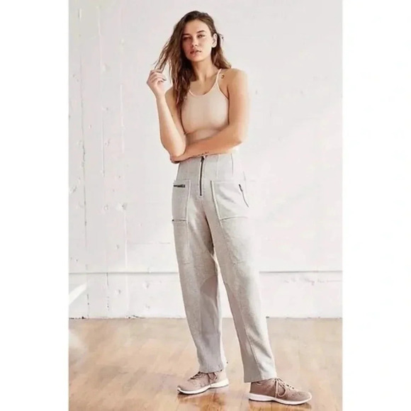 FREE PEOPLE MOVEMENT Gray Break Away Pants - Picture 2 of 8